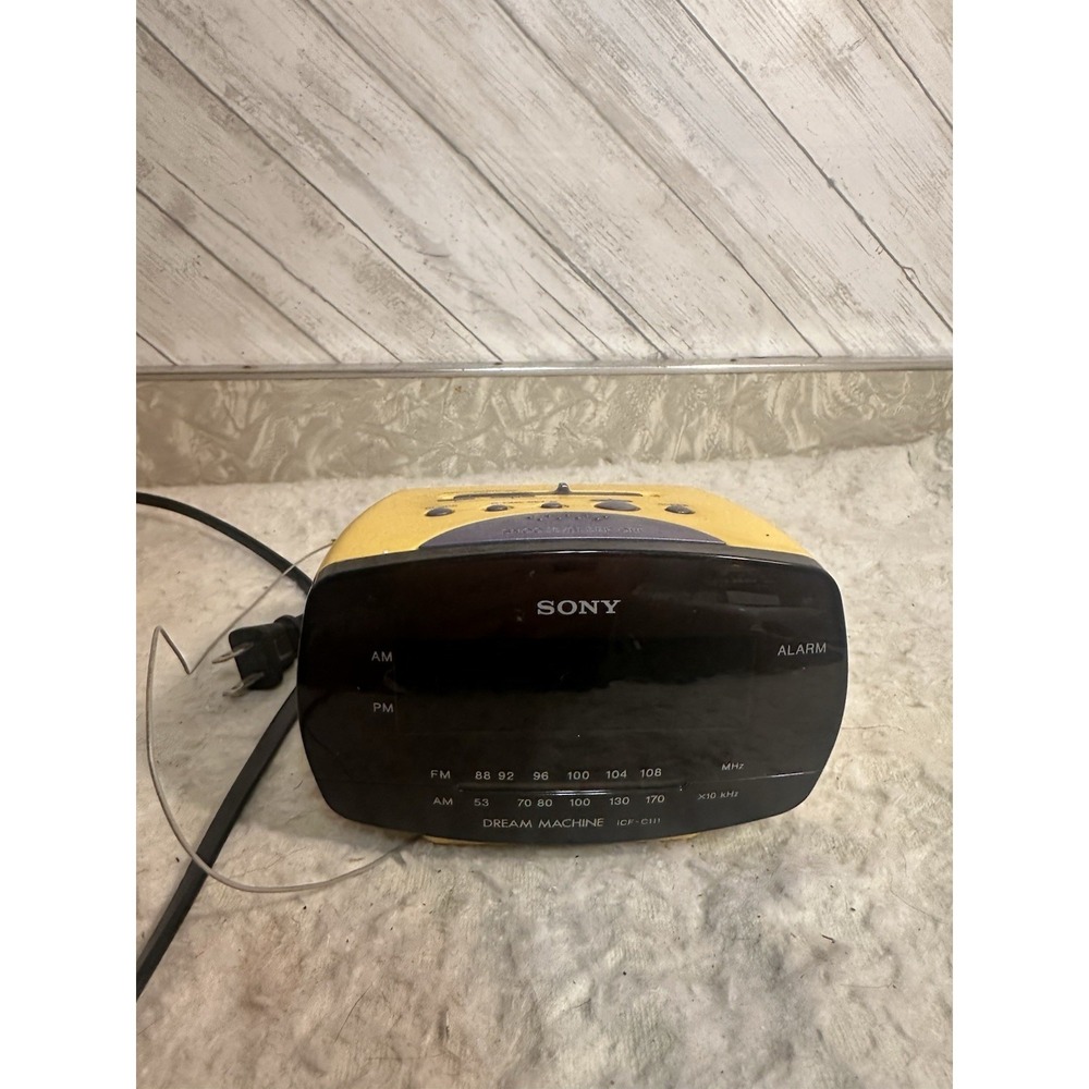 Vintage Sony Dream Machine Clock Radio Model ICF-C111 In Yellow TESTED AND WORKS